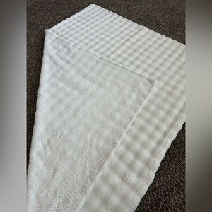 COOVA Faux Fur Throw Blanket - Cozy Soft Fuzzy Plush bubble blanket 50x60”